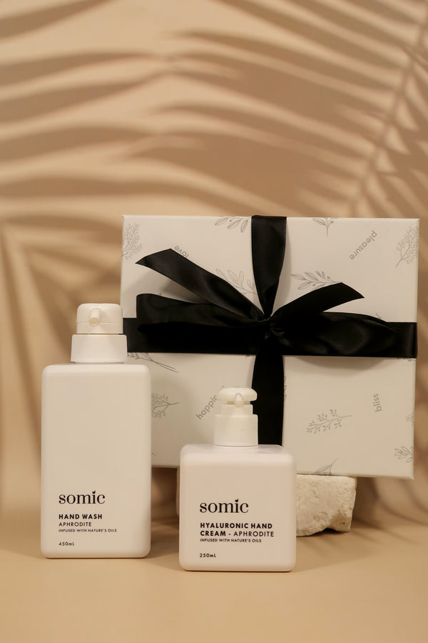 Nourish and Hydrate Hand Set