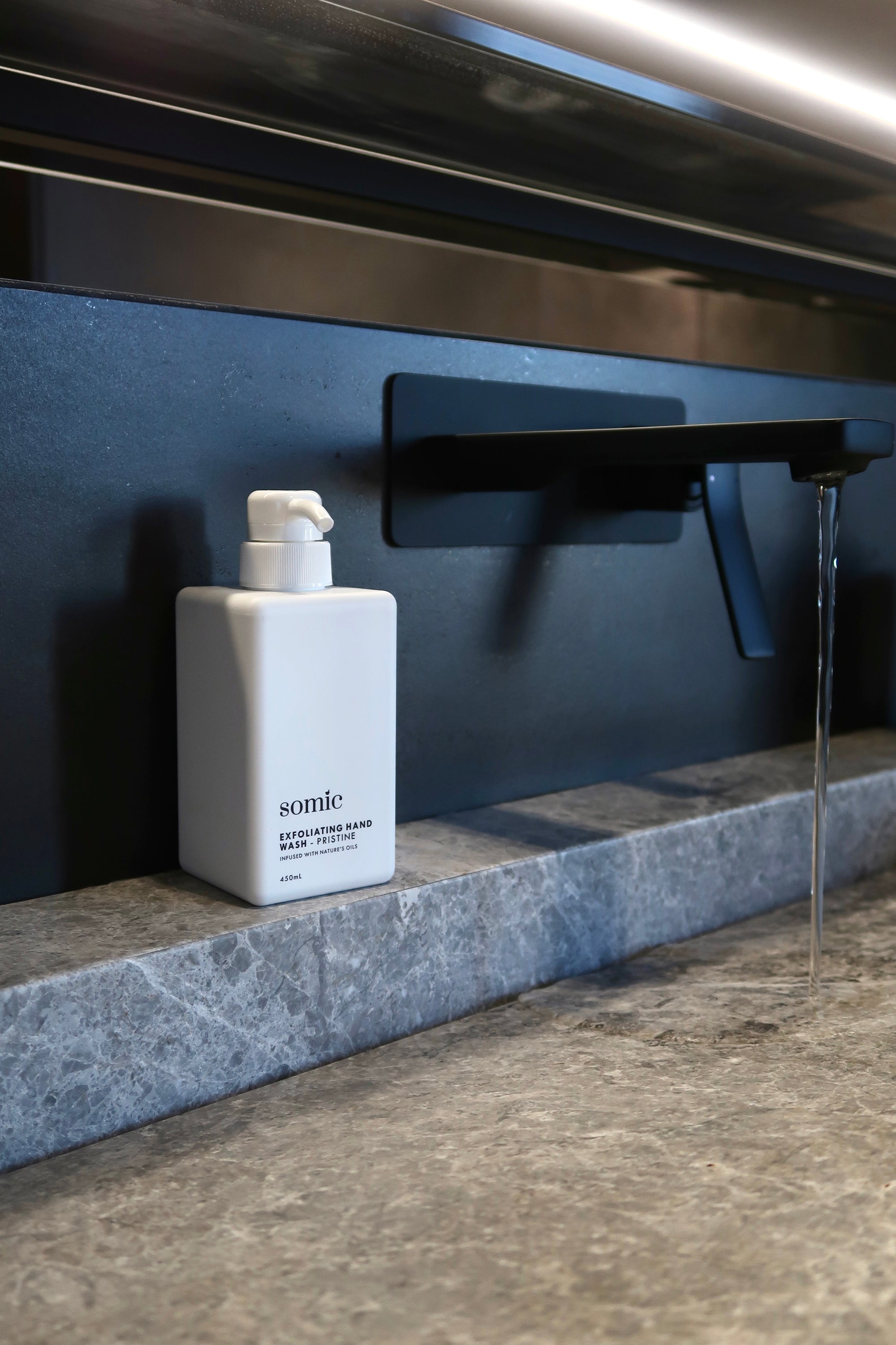 Pristine Exfoliating Hand Wash